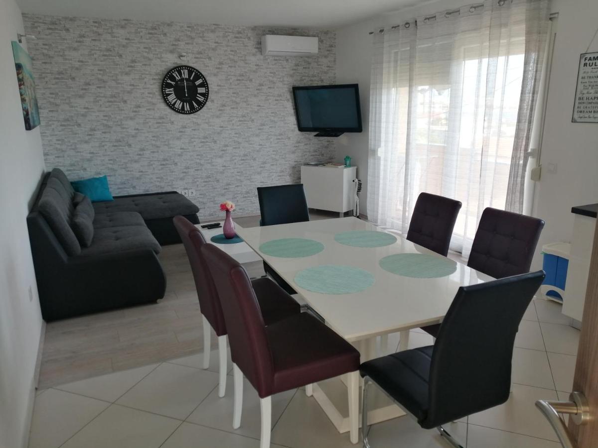 Apartmán Lana I Natali Kaštela Exteriér fotografie