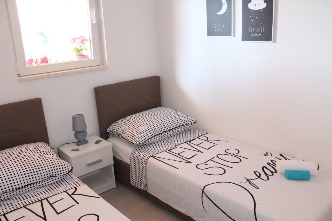 Apartmán Lana I Natali Kaštela Exteriér fotografie