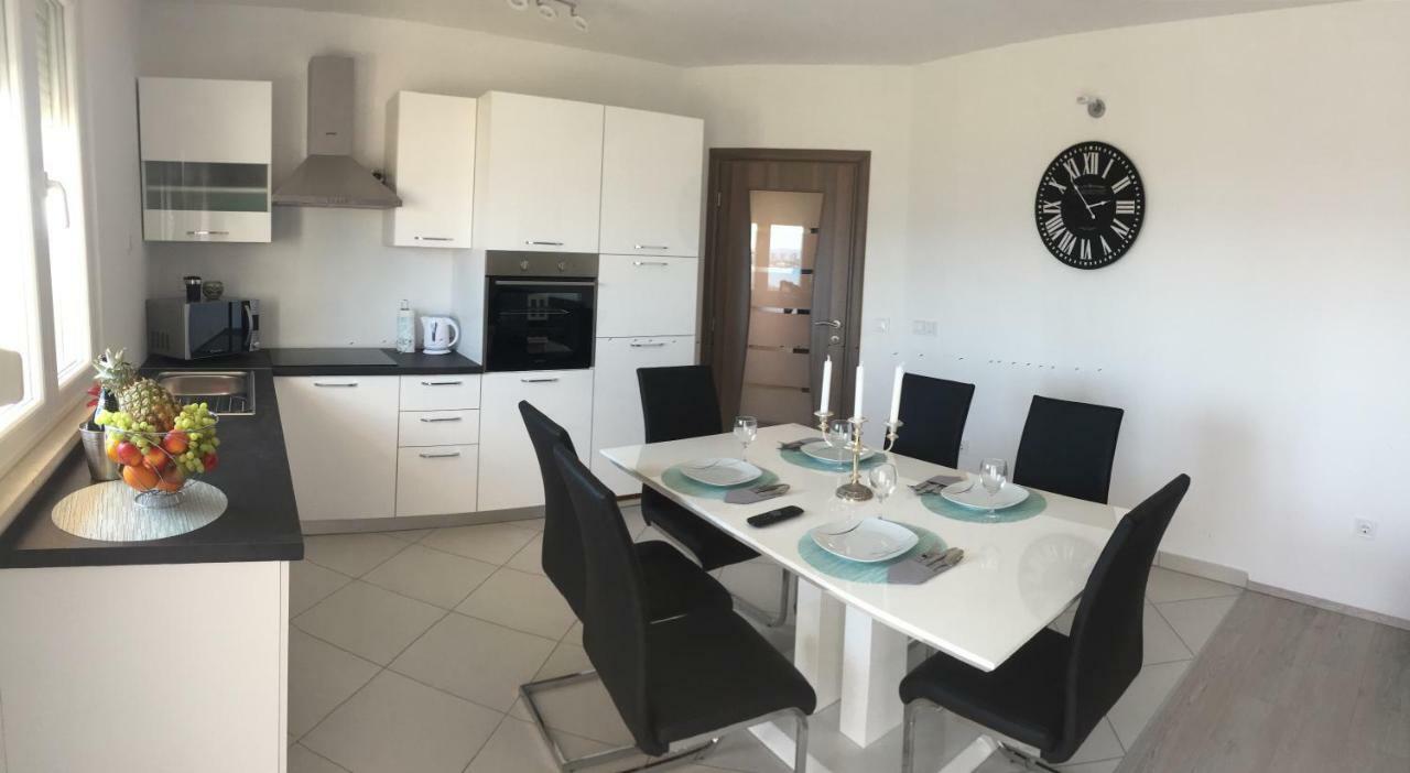 Apartmán Lana I Natali Kaštela Exteriér fotografie